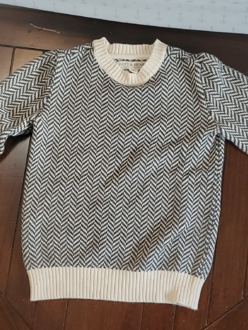Boy's Hope And Henry Chevron Knit Sweater in Black & Cream